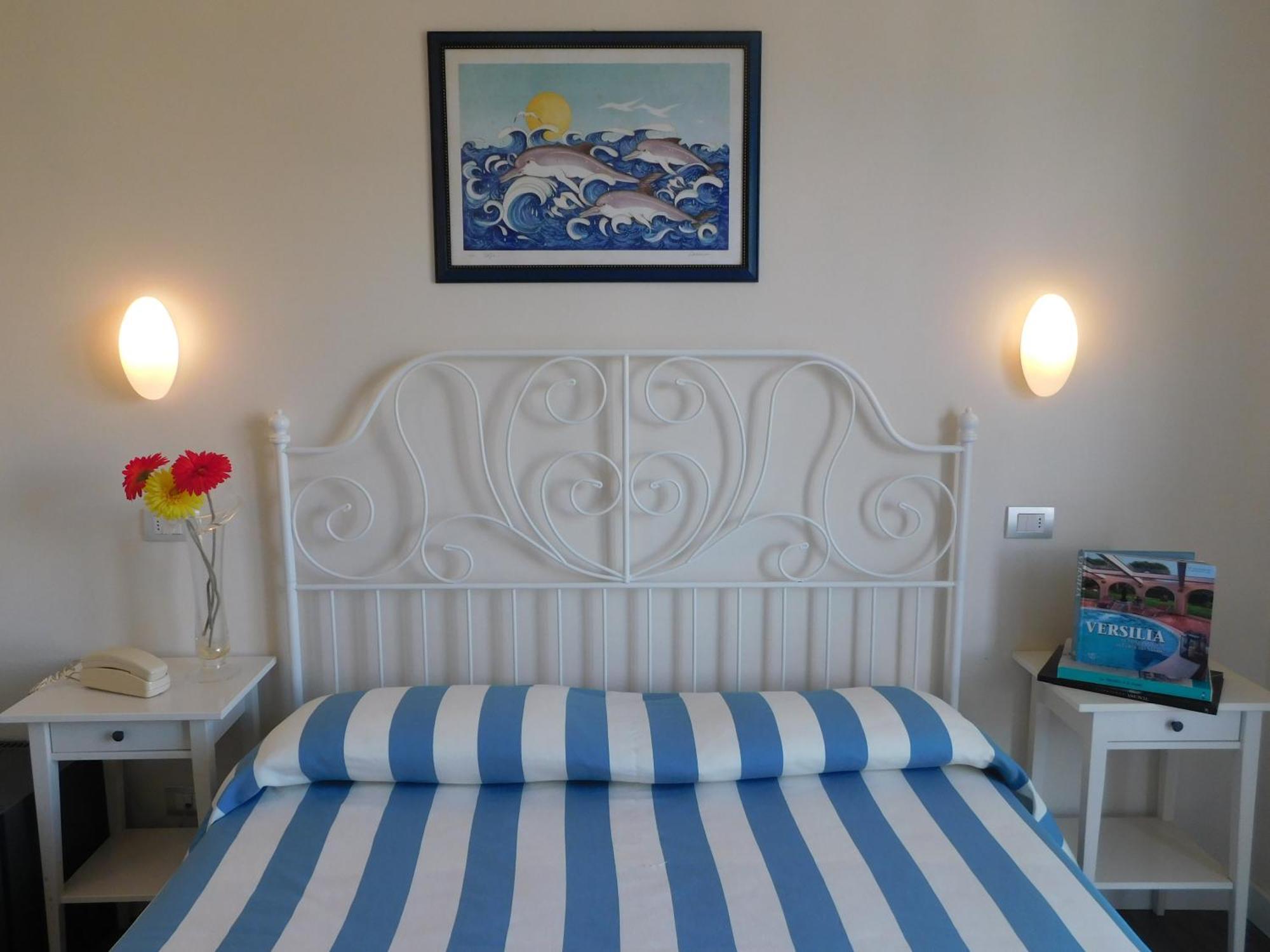מרינה די פיאטרסנטה Hotel Oceano מראה חיצוני תמונה