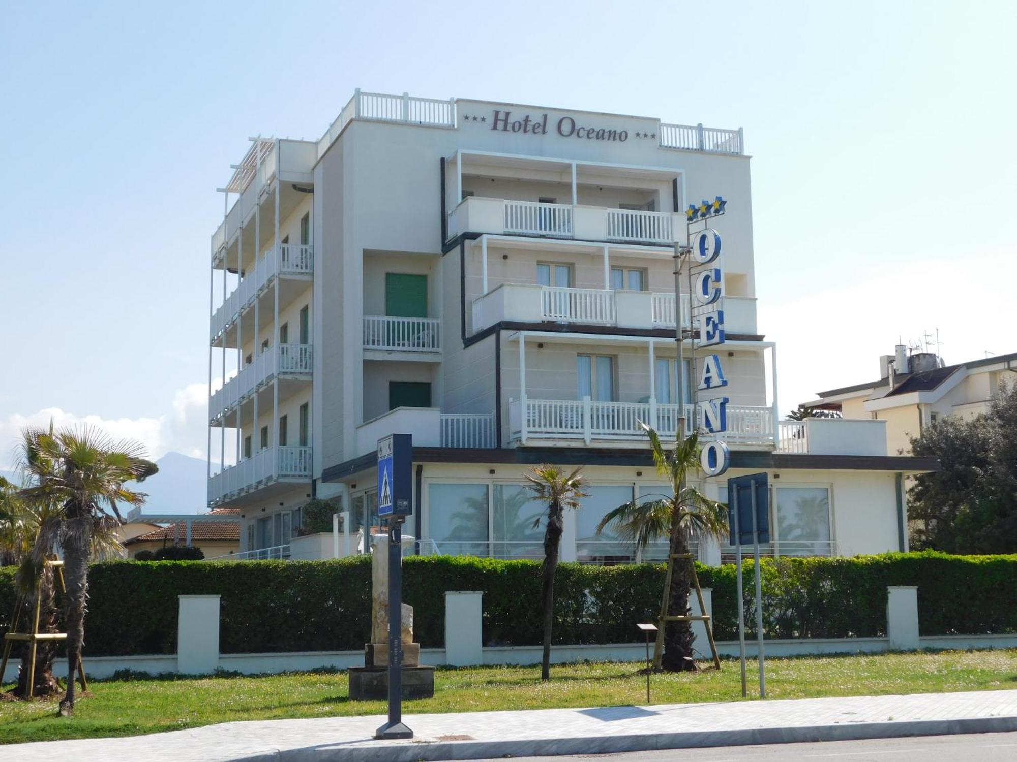 מרינה די פיאטרסנטה Hotel Oceano מראה חיצוני תמונה